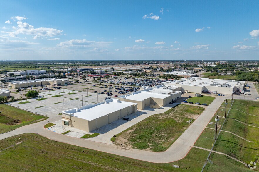 6240 Garth Rd, Baytown, TX à louer - Aérien - Image 3 de 3