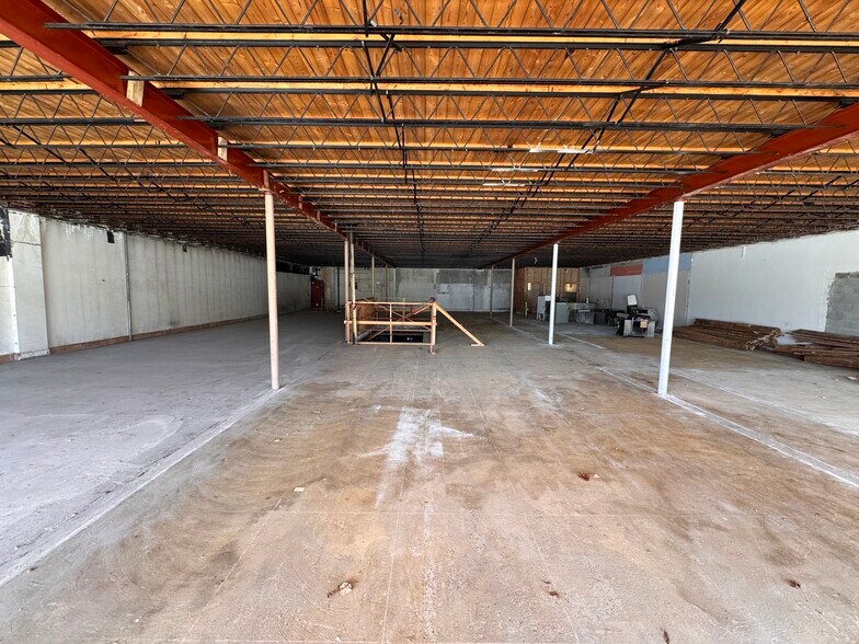 1231 Montlieu Ave, High Point, NC à vendre - Photo du bâtiment - Image 3 de 6