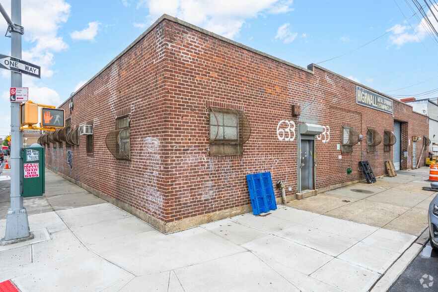 633-643 Berriman St, Brooklyn, NY for sale - Primary Photo - Image 1 of 4