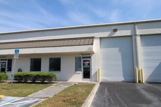 6250-6270 Clarity Ct, Sarasota, FL for lease Building Photo- Image 1 of 7