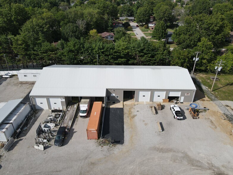 5921 Gateway Industrial Dr, Belleville, IL à vendre - Photo du bâtiment - Image 2 de 3