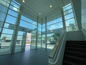 5881 Obispo Ave, Long Beach, CA for lease Interior Photo- Image 2 of 9