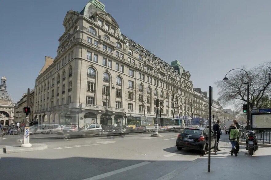 14 Boulevard Poissonnière, Paris à louer - Photo du bâtiment - Image 3 de 15