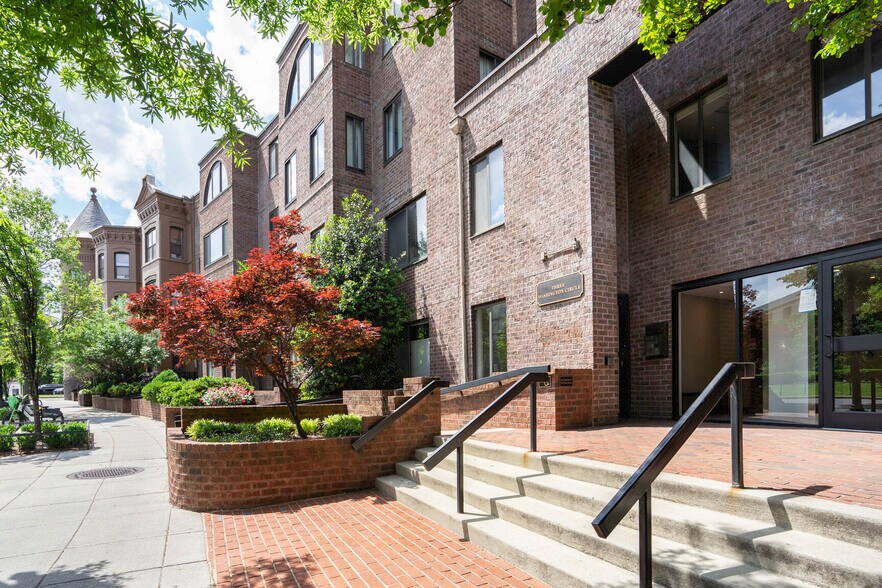 3 Washington Cir NW, Washington, DC à louer - Photo du bâtiment - Image 2 de 27