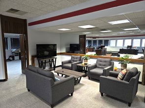 11550-11590 W Dodge Rd, Omaha, NE for lease Interior Photo- Image 2 of 5