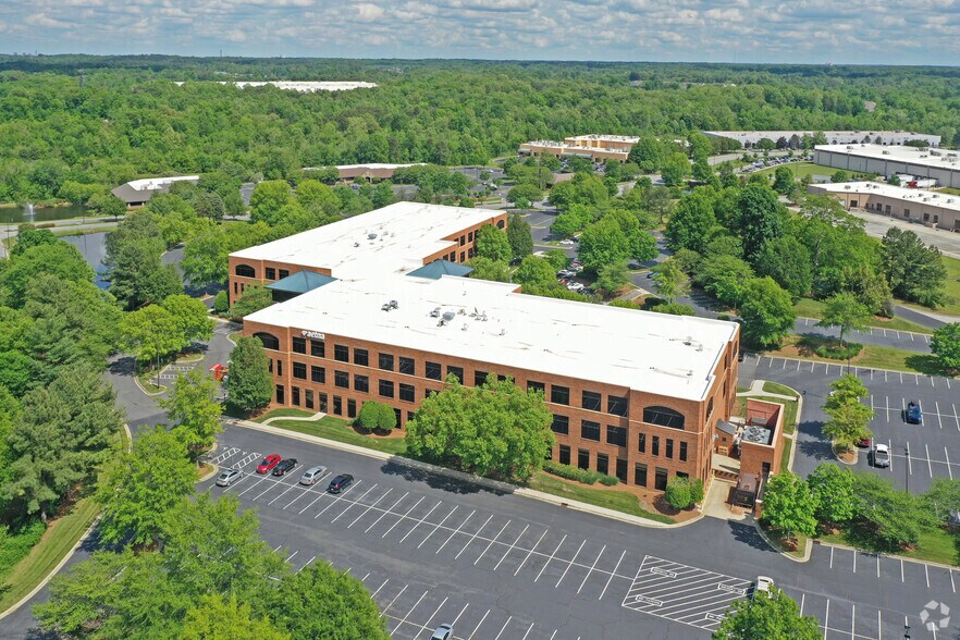 4050 Piedmont Pky, High Point, NC à louer - Aérien - Image 2 de 5