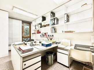 Plus de détails pour Commerce de détail à louer