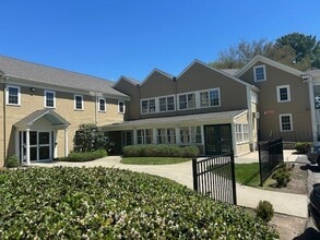 83 Halls Rd, Old Lyme, CT for lease Interior Photo- Image 1 of 4