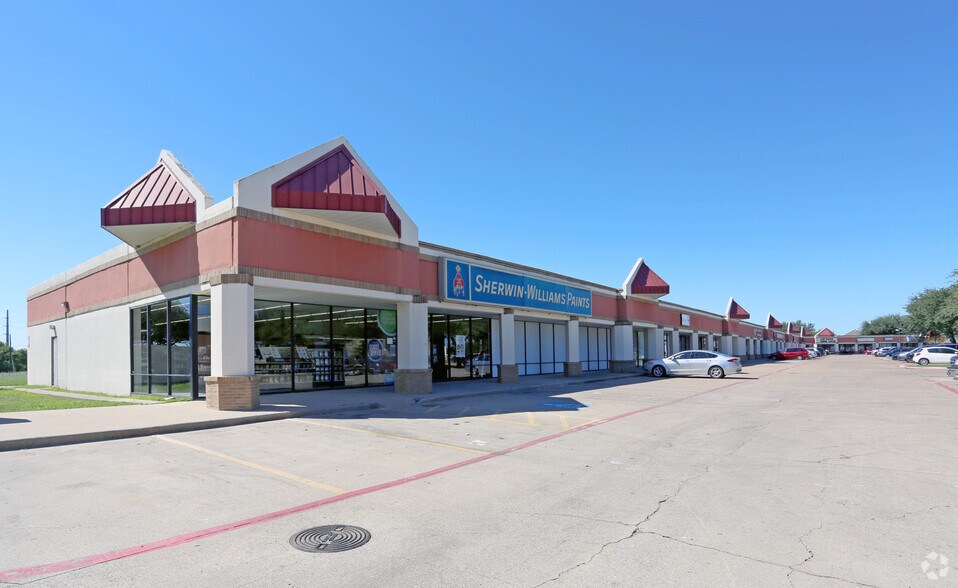 909 Gross Rd, Mesquite, TX à louer - Photo principale - Image 3 de 5