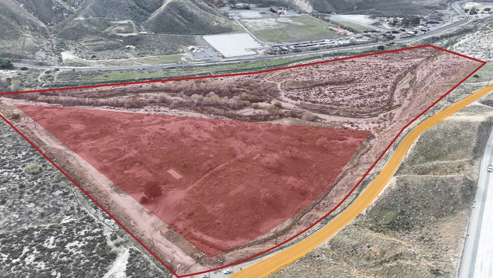 14500 Soledad Canyon Rd, Santa Clarita, CA à vendre - Photo du bâtiment - Image 3 de 8