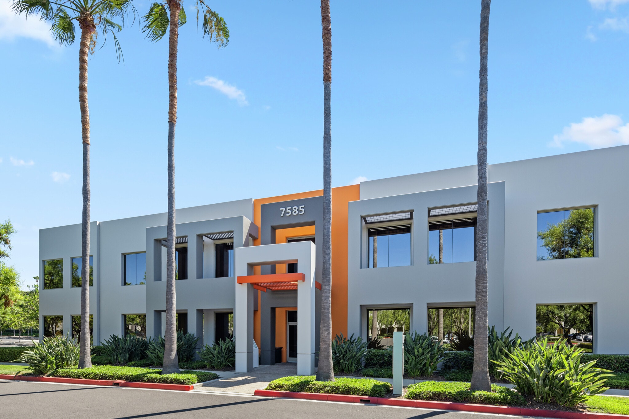 7585 Irvine Center Dr, Irvine, CA for lease Primary Photo- Image 1 of 7