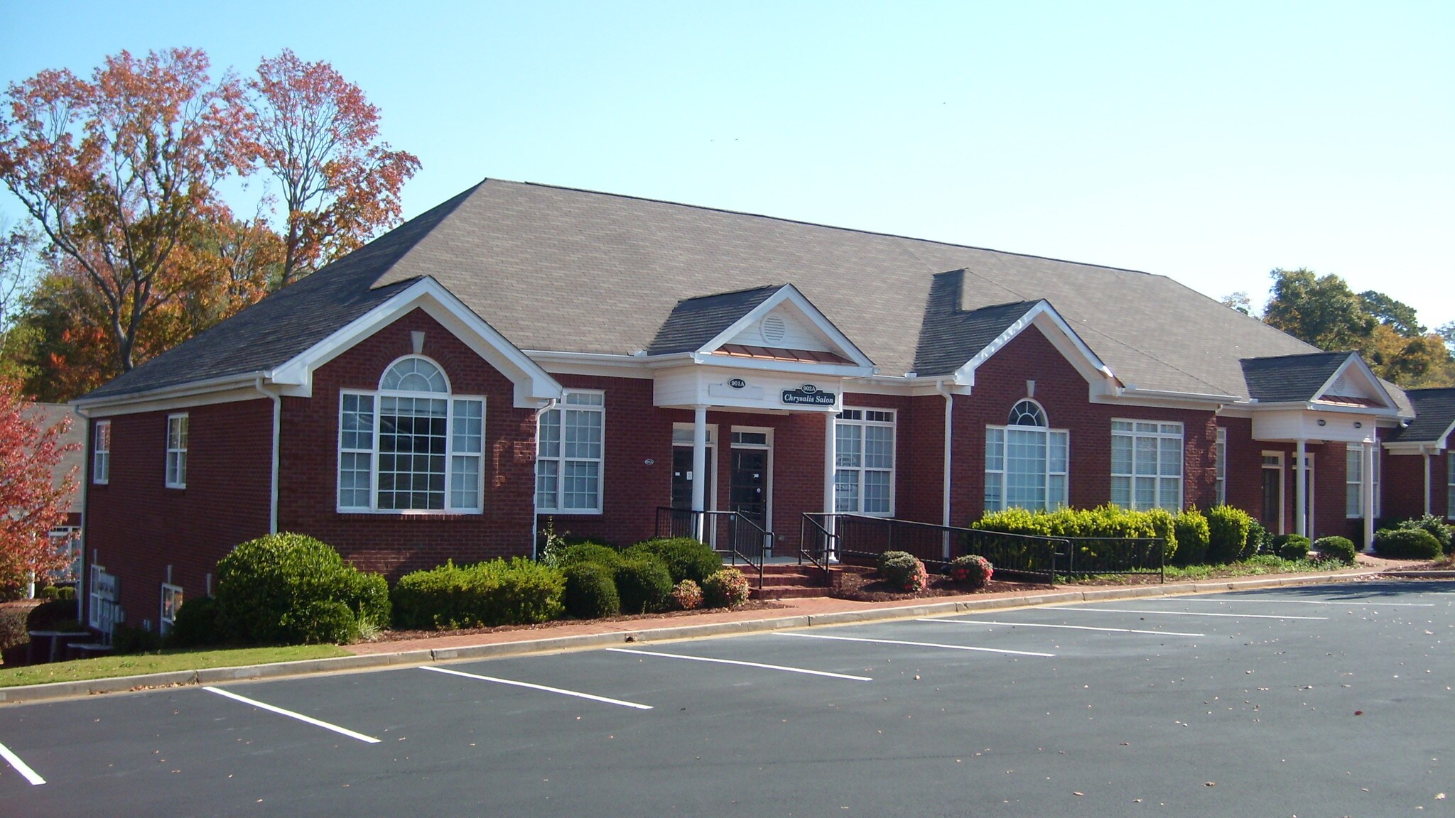327 Dahlonega St, Cumming, GA for lease Primary Photo- Image 1 of 13