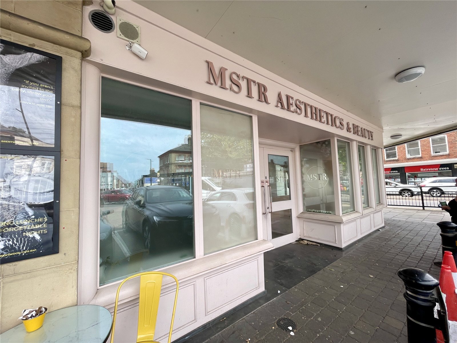 Ingrave Rd, Brentwood à louer Photo du bâtiment- Image 1 de 4