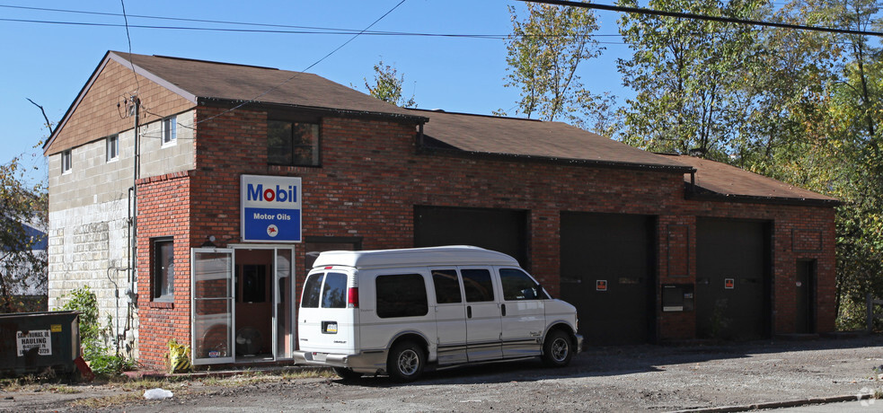 1800 Walnut St, Mckeesport, PA for sale - Primary Photo - Image 1 of 1