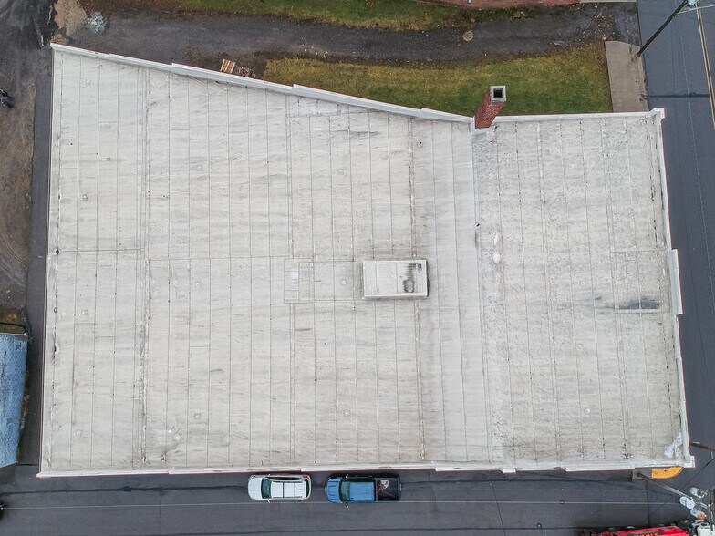 468 E Washington St, New Castle, PA à louer - Aérien - Image 3 de 32