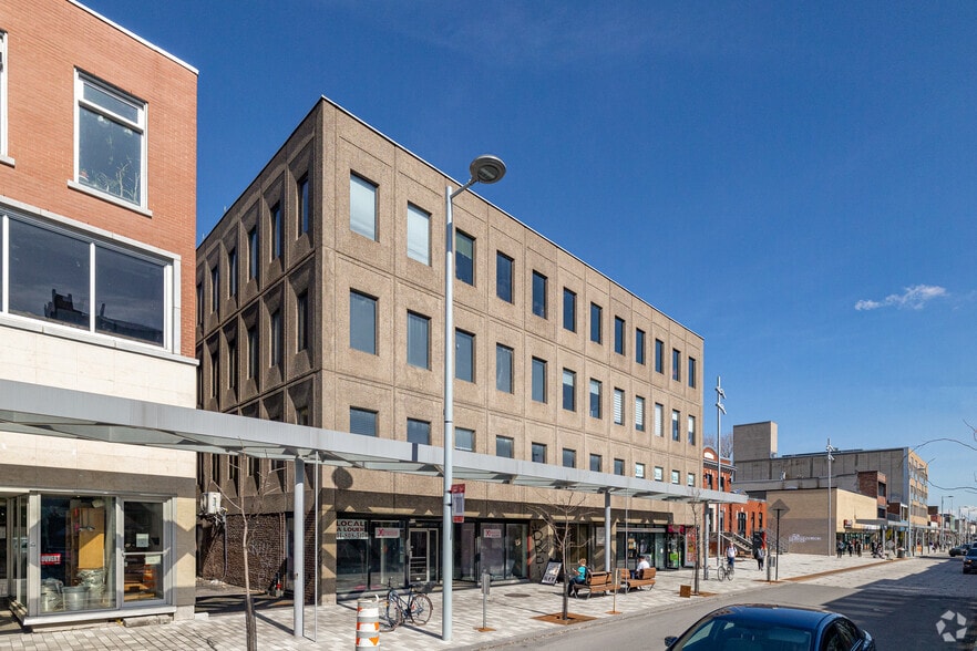 7091-7111 Rue Saint-Hubert, Montréal, QC for sale - Building Photo - Image 2 of 2