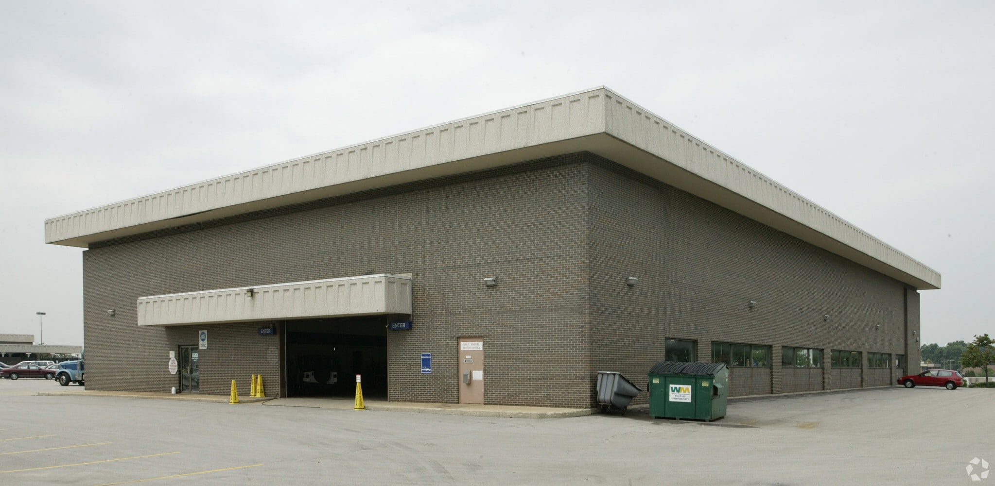 5200 S 76th St, Greendale, WI for lease Primary Photo- Image 1 of 3