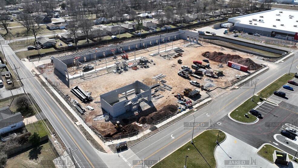 3444 W Sunshine St, Springfield, MO à louer - Photo du bâtiment - Image 3 de 16