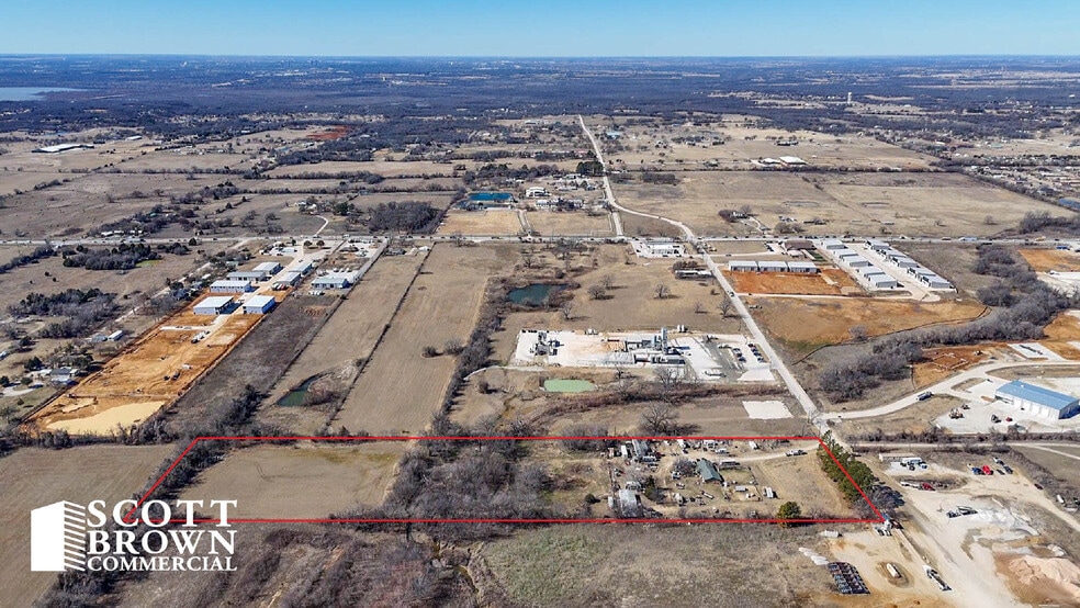 8858 Stewart Rd, Cross Roads, TX à vendre - Photo du bâtiment - Image 2 de 5
