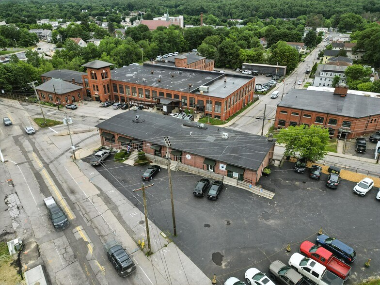 100 Central St, Southbridge, MA à louer - Aérien - Image 3 de 31