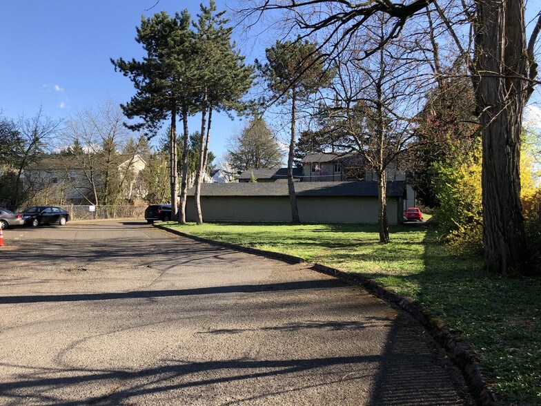 13410 SE Powell Blvd, Portland, OR à vendre - Photo du bâtiment - Image 3 de 40