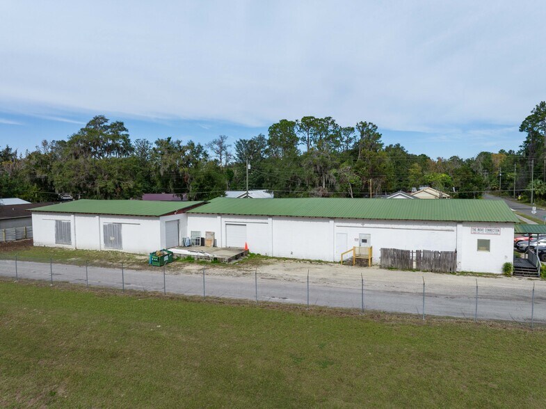 196 NE Chestnut Ave, Lake City, FL à louer - Photo du bâtiment - Image 2 de 24