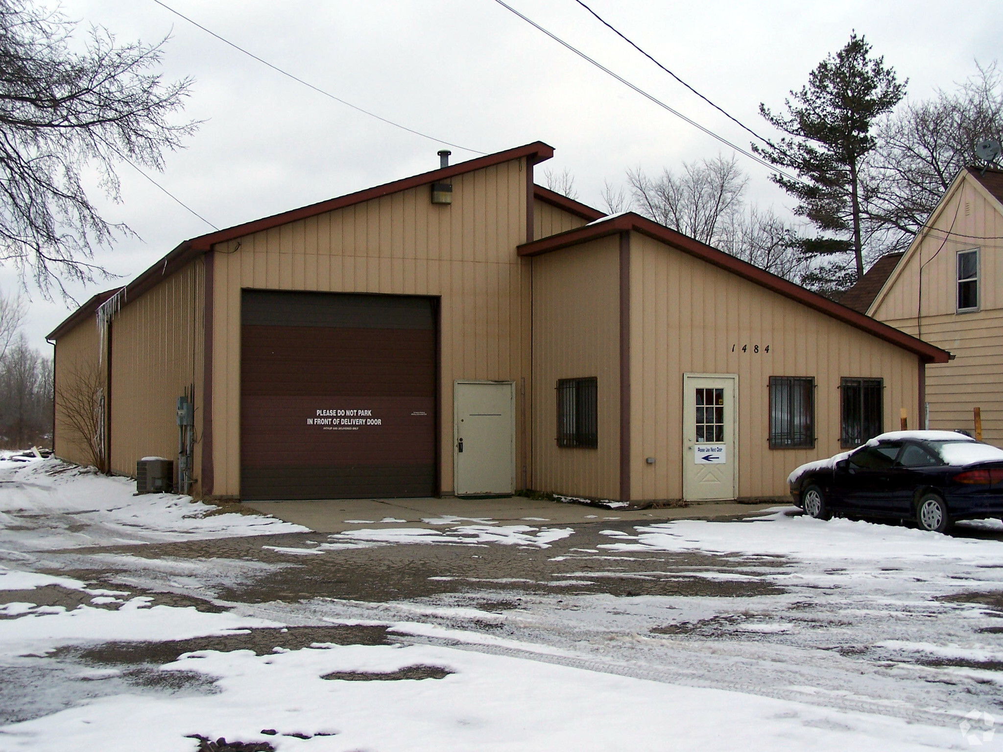 1484 Hill Rd, Flint, MI for sale Primary Photo- Image 1 of 3