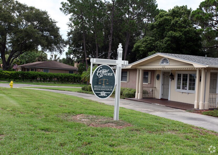 605 Palm Blvd, Dunedin, FL à vendre - Photo du bâtiment - Image 2 de 7