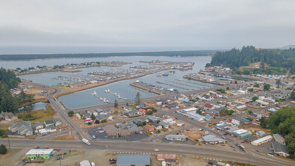 75310 US HIGHWAY 101, Reedsport, OR à vendre - Photo du bâtiment - Image 2 de 28
