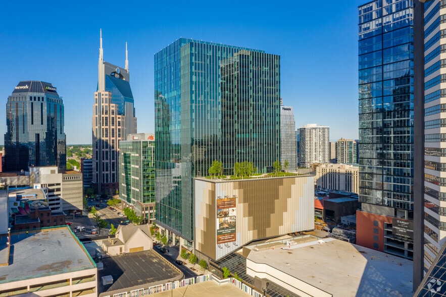 501 Commerce, Nashville, TN à louer - Photo du bâtiment - Image 2 de 8
