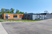 LIGHT-INDUSTRIAL/WAREHOUSE BLDG - ALBION, MI - Parc de stationnement couvert