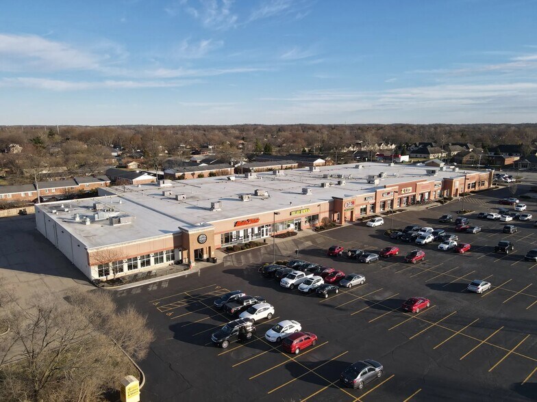 890-896 S Main St, Centerville, OH à louer - Photo du bâtiment - Image 2 de 27