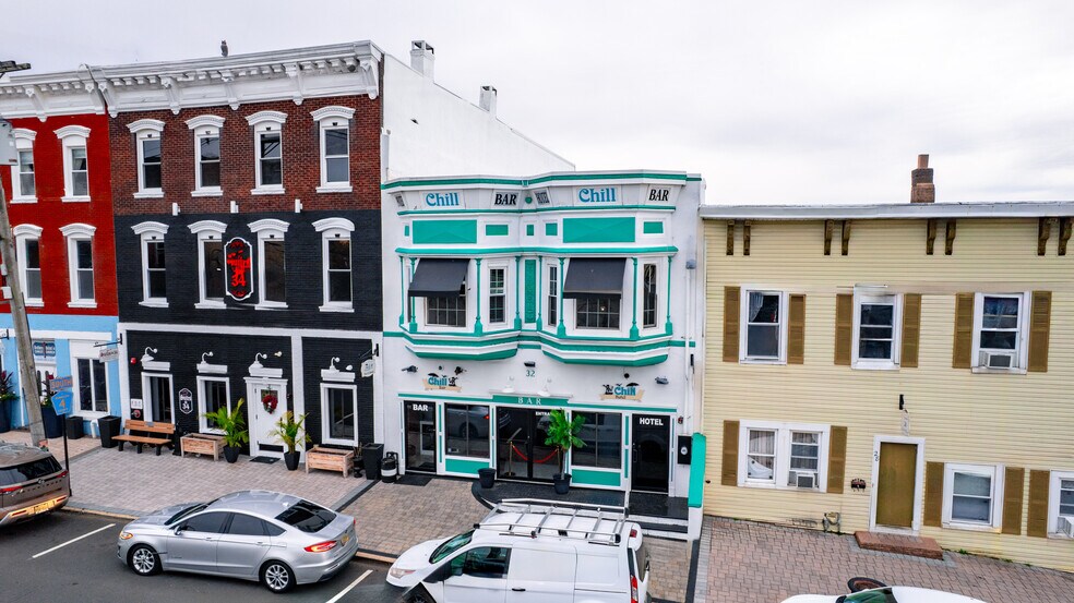 32 Broad St, Keyport, NJ à vendre - Photo du bâtiment - Image 2 de 15