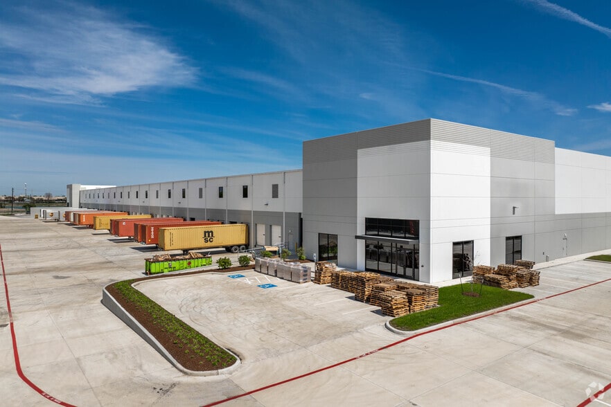 5115 Shaver, Houston, TX for lease - Building Photo - Image 3 of 6