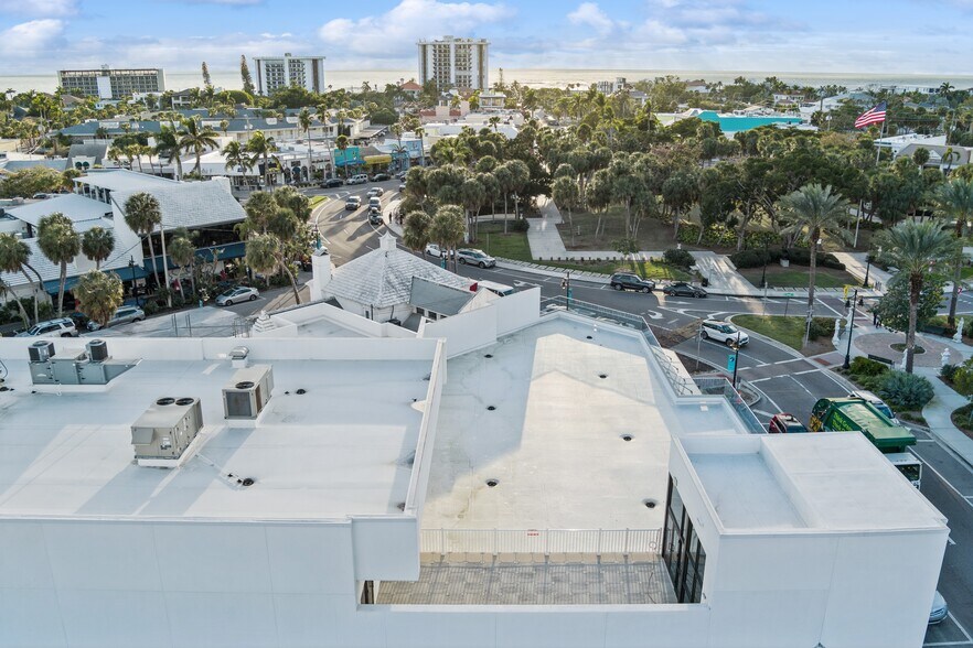 462 John Ringling Blvd, Sarasota, FL à louer - Photo du bâtiment - Image 2 de 21