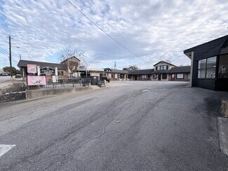 Plus de détails pour 736-748 Carroll St, Perry, GA - Commerce de détail à vendre