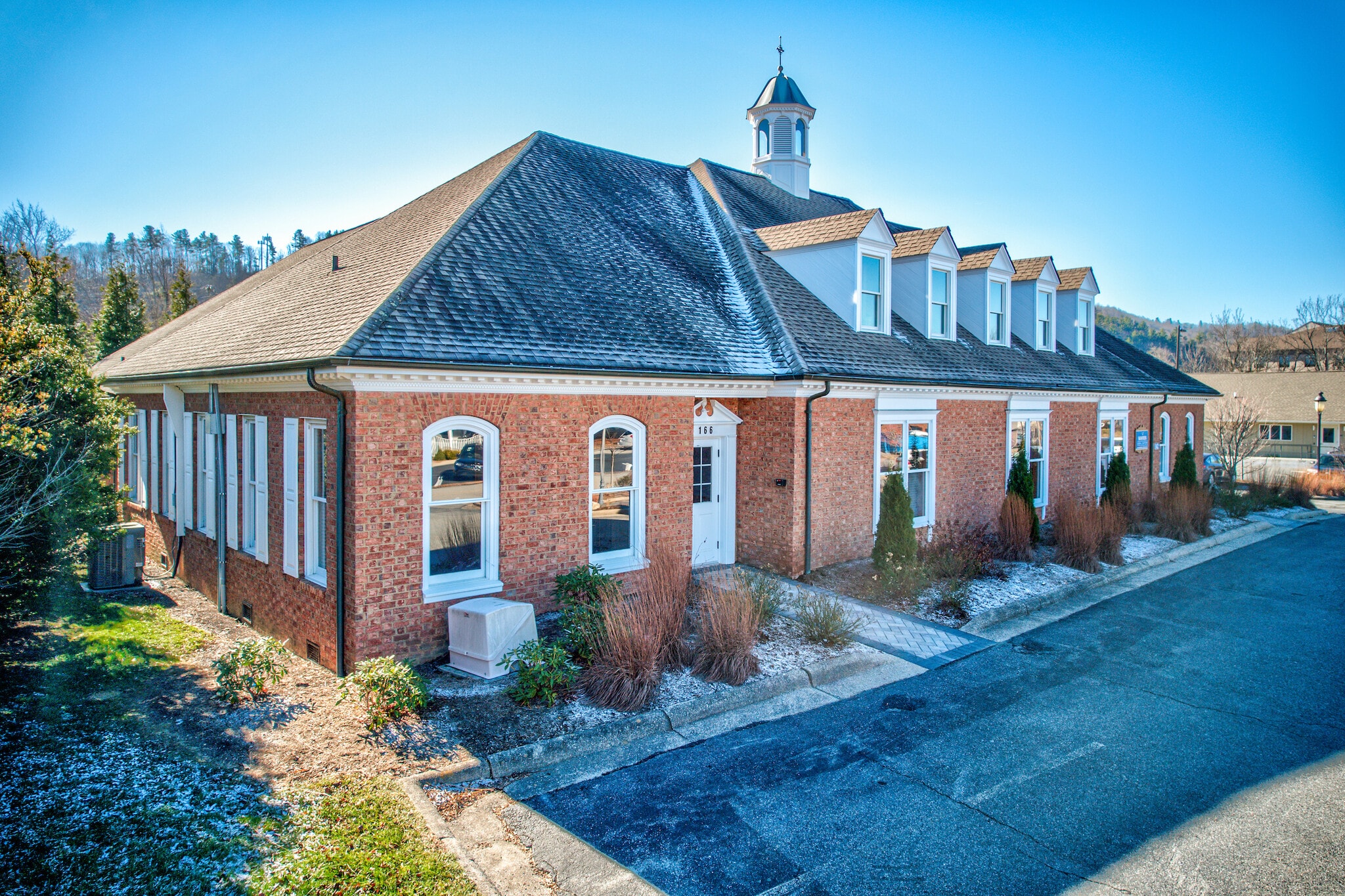 166 Doctors Dr, Boone, NC for lease Building Photo- Image 1 of 24