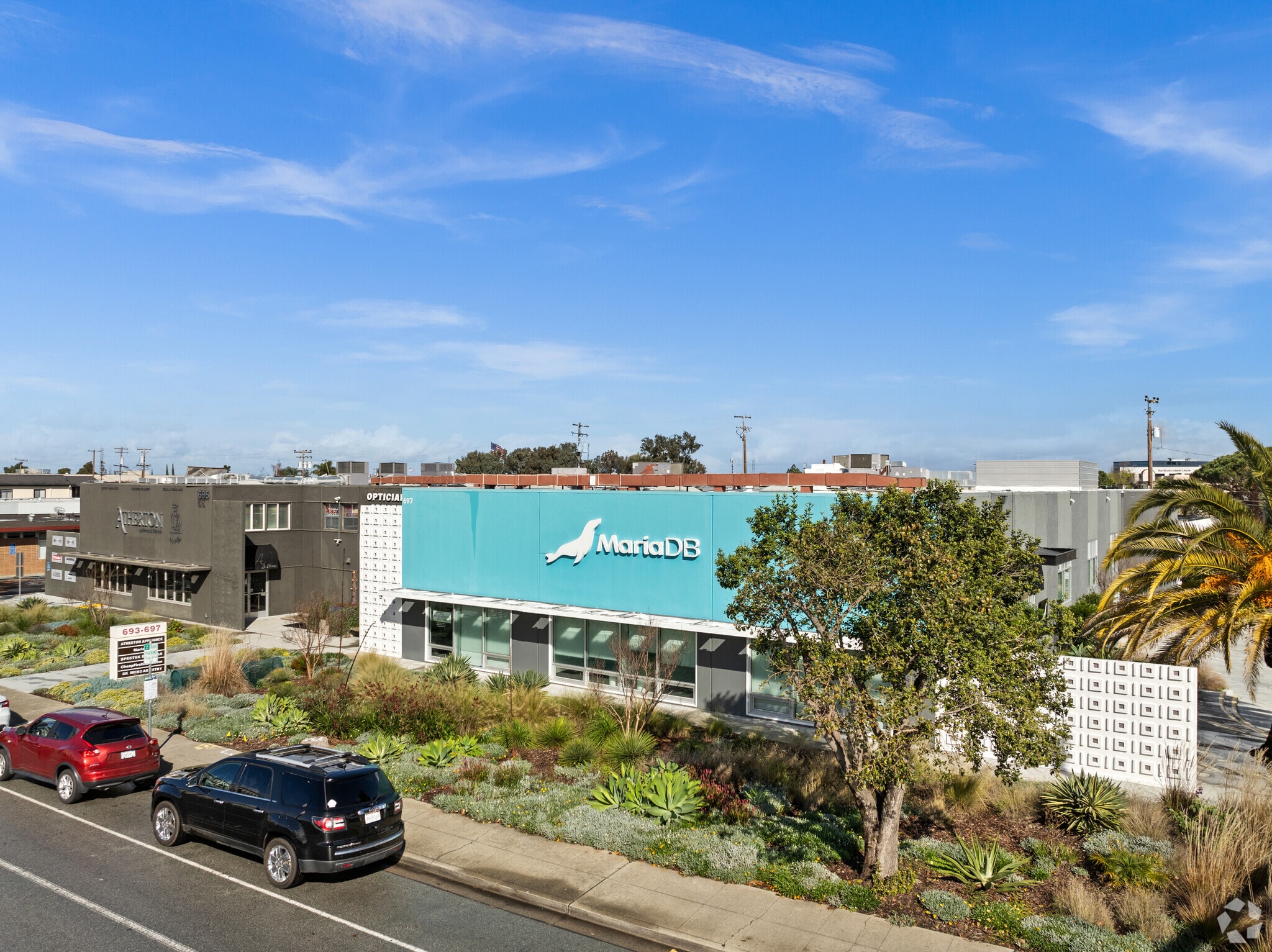 699 Veterans Blvd, Redwood City, CA for lease Primary Photo- Image 1 of 42