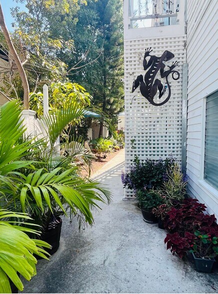 1122 Simonton St, Key West, FL à vendre - Photo du bâtiment - Image 3 de 24