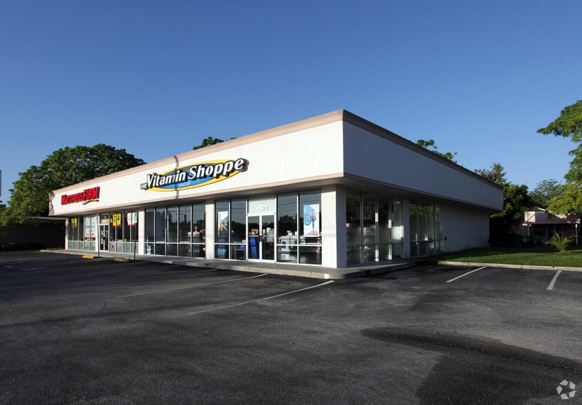 4104 S Tamiami Trl, Sarasota, FL for lease - Primary Photo - Image 1 of 2