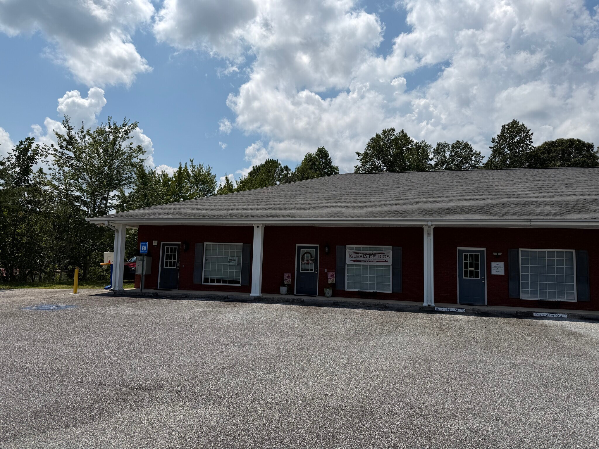 166 Commerce Pky, Cornelia, GA for lease Interior Photo- Image 1 of 2