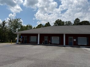 166 Commerce Pky, Cornelia, GA for lease Interior Photo- Image 1 of 2
