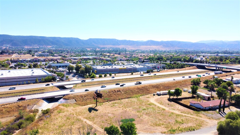 25189 Monroe Ave, Murrieta, CA for sale - Building Photo - Image 1 of 1