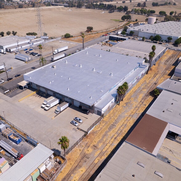 7240 Crider Ave, Pico Rivera, CA à louer - Aérien - Image 3 de 11