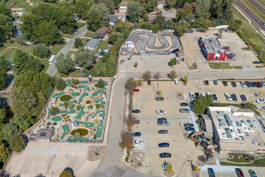 5328 N Belt Hwy, Saint Joseph, MO à vendre - Photo du bâtiment - Image 3 de 3