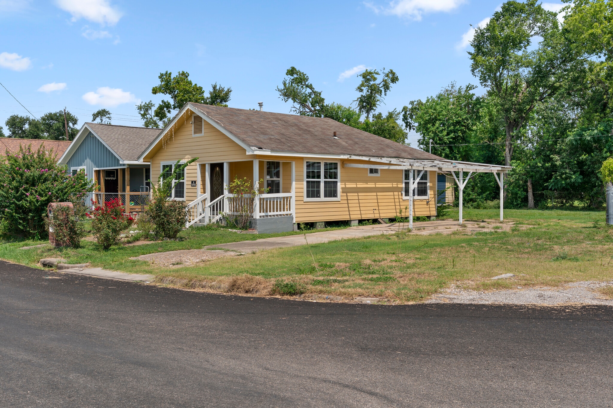 2417 Lee St, Houston, TX à vendre Photo principale- Image 1 de 7