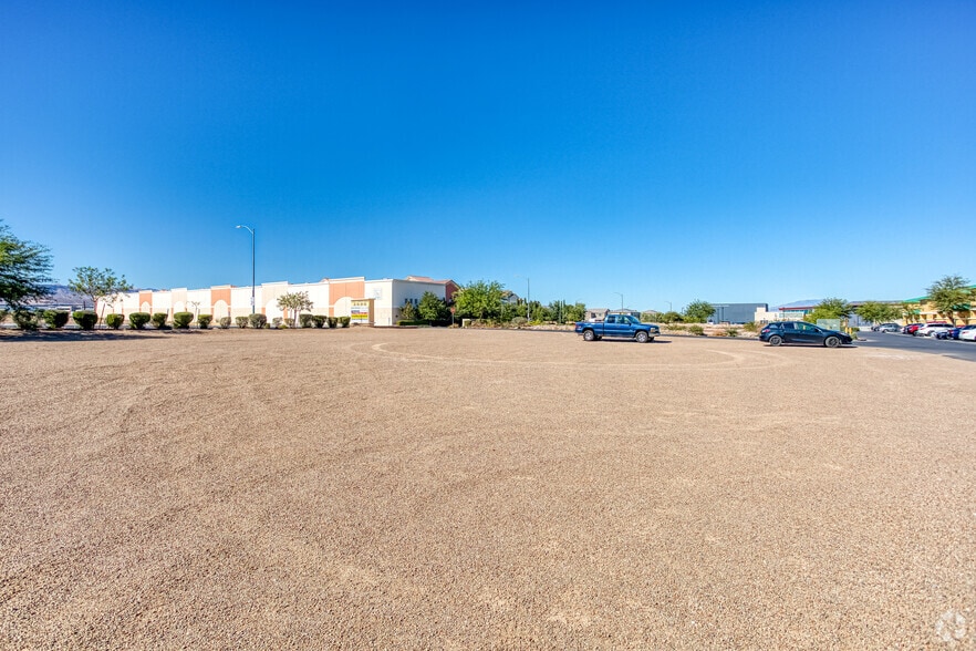 6410 S Tenaya Way, Las Vegas, NV for lease - Primary Photo - Image 2 of 11