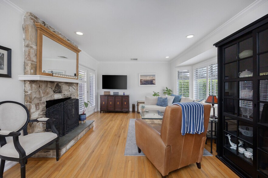 1817 Euclid St, Santa Monica, CA à vendre - Photo du bâtiment - Image 3 de 56