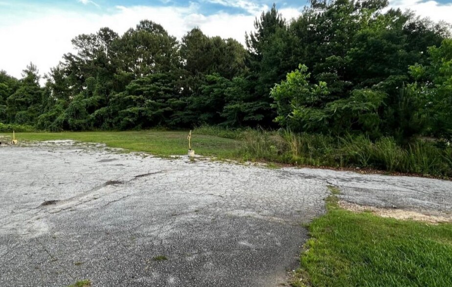 Currahee St, Toccoa, GA à vendre - Photo du bâtiment - Image 2 de 3