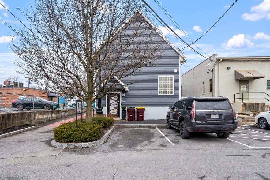 1624 Union St, Schenectady, NY à louer - Photo du bâtiment - Image 2 de 21